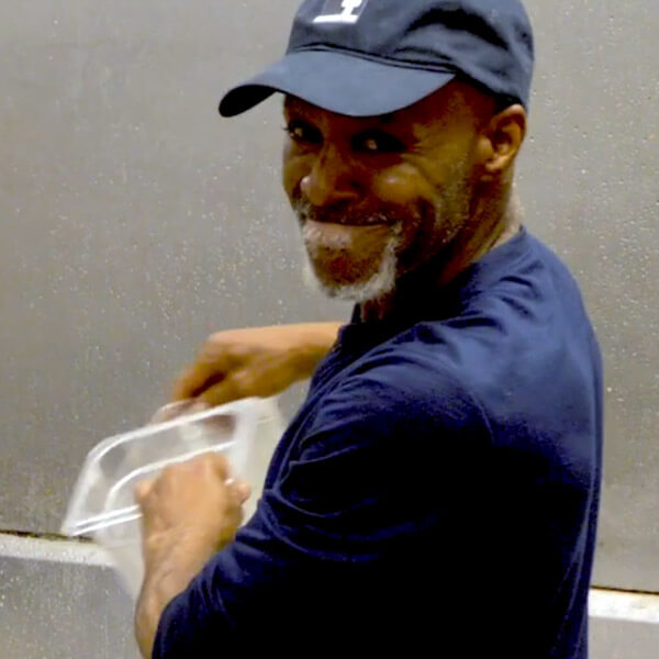 A Day in the Life of a Dish Machine Operator A Day in the Life of a Dish Machine Operator
